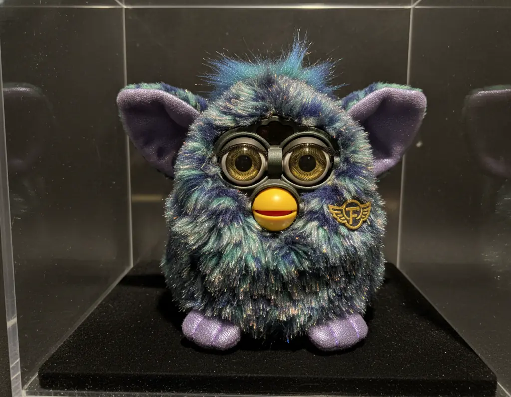 Rare special edition 1998 Furby with unique color pattern