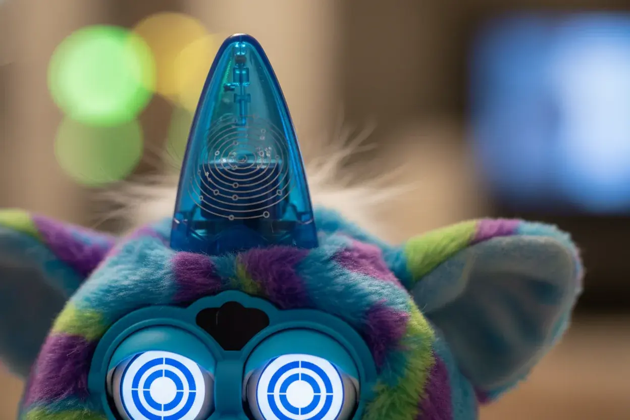 Furby Connect antenna detail